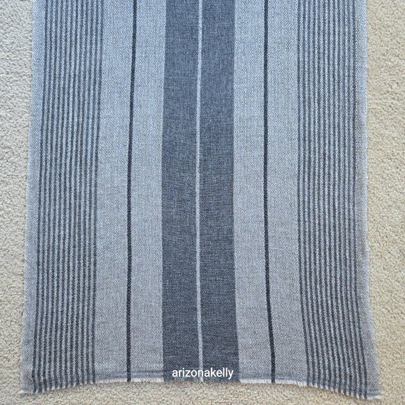 NWOT Cashmere Scarf Light and Dark Grey Stripe Diamond Weave - Picture 4 of 14
